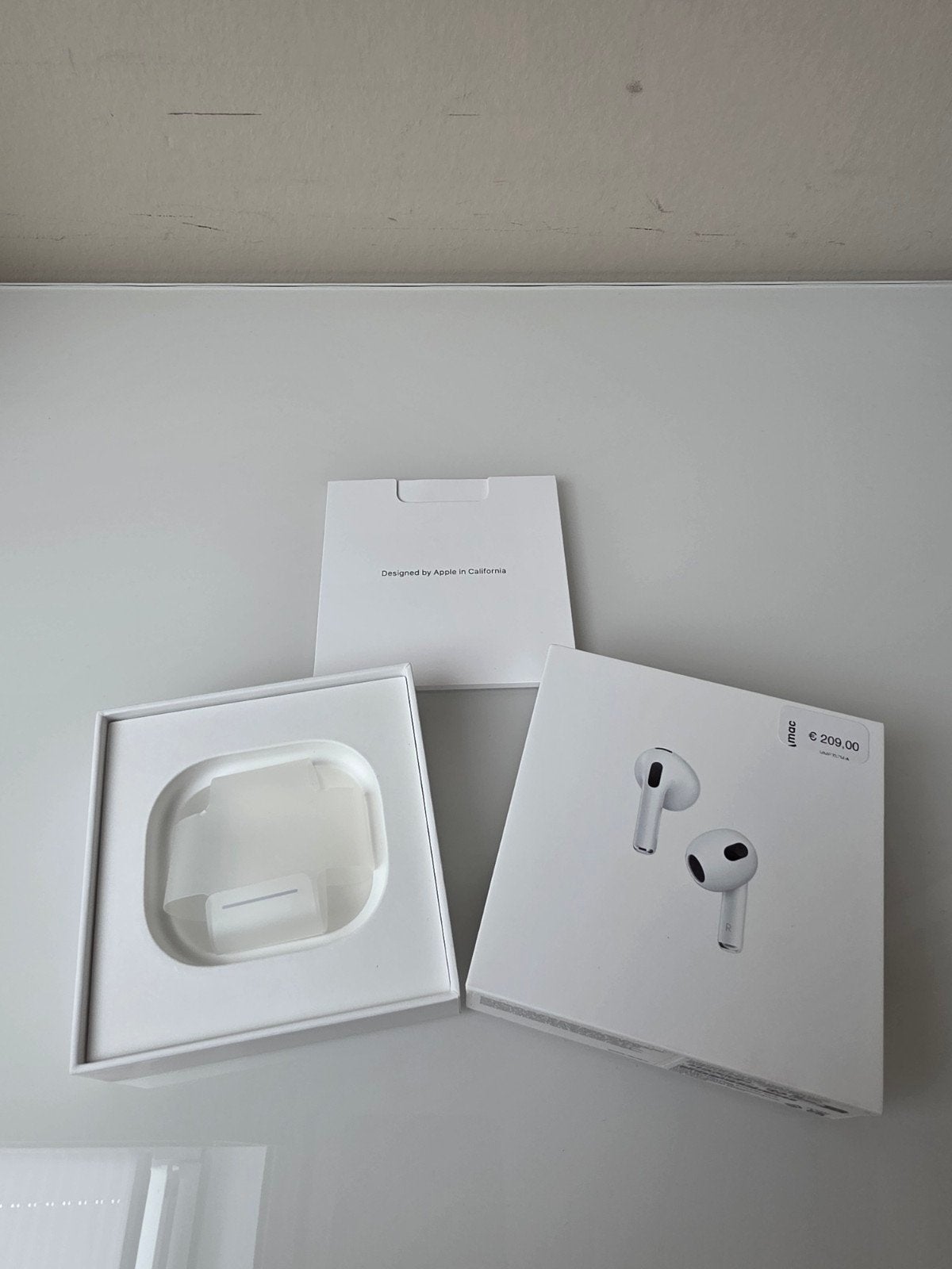 Apple AirPods 3 — Originele Magsafe Case + Linker Oortje, In-ear, Gebruikt, Draadloos, Ophalen of Verzenden