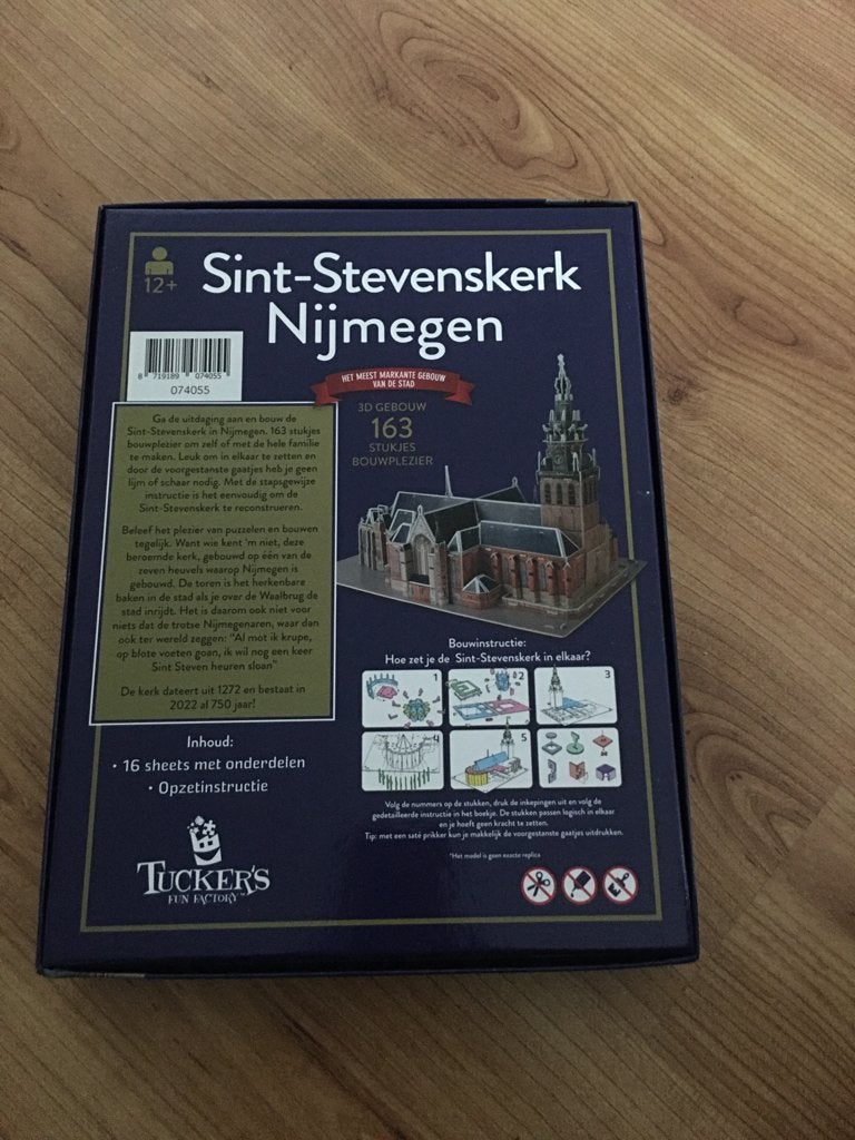 Sint-Stevenskerk Nijmegen 3D gebouw bouwpakket, Gebouwen, Ophalen of Verzenden, Zo goed als nieuw, Knutselwerk