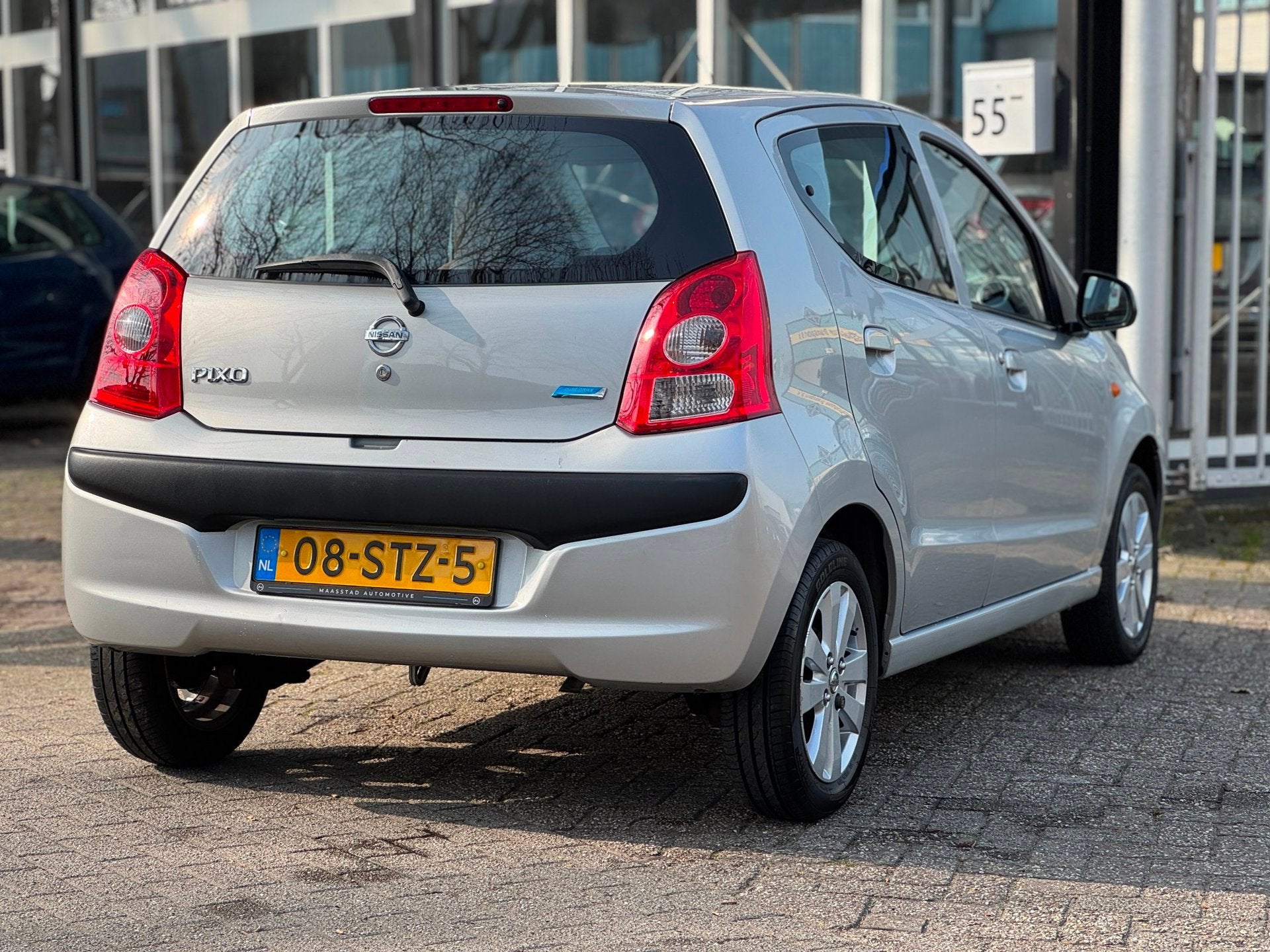 Nissan Pixo 1.0 Look lage kms airco nette voertuig, Auto's, Voorwielaandrijving, Euro 5, Stof, Gebruikt