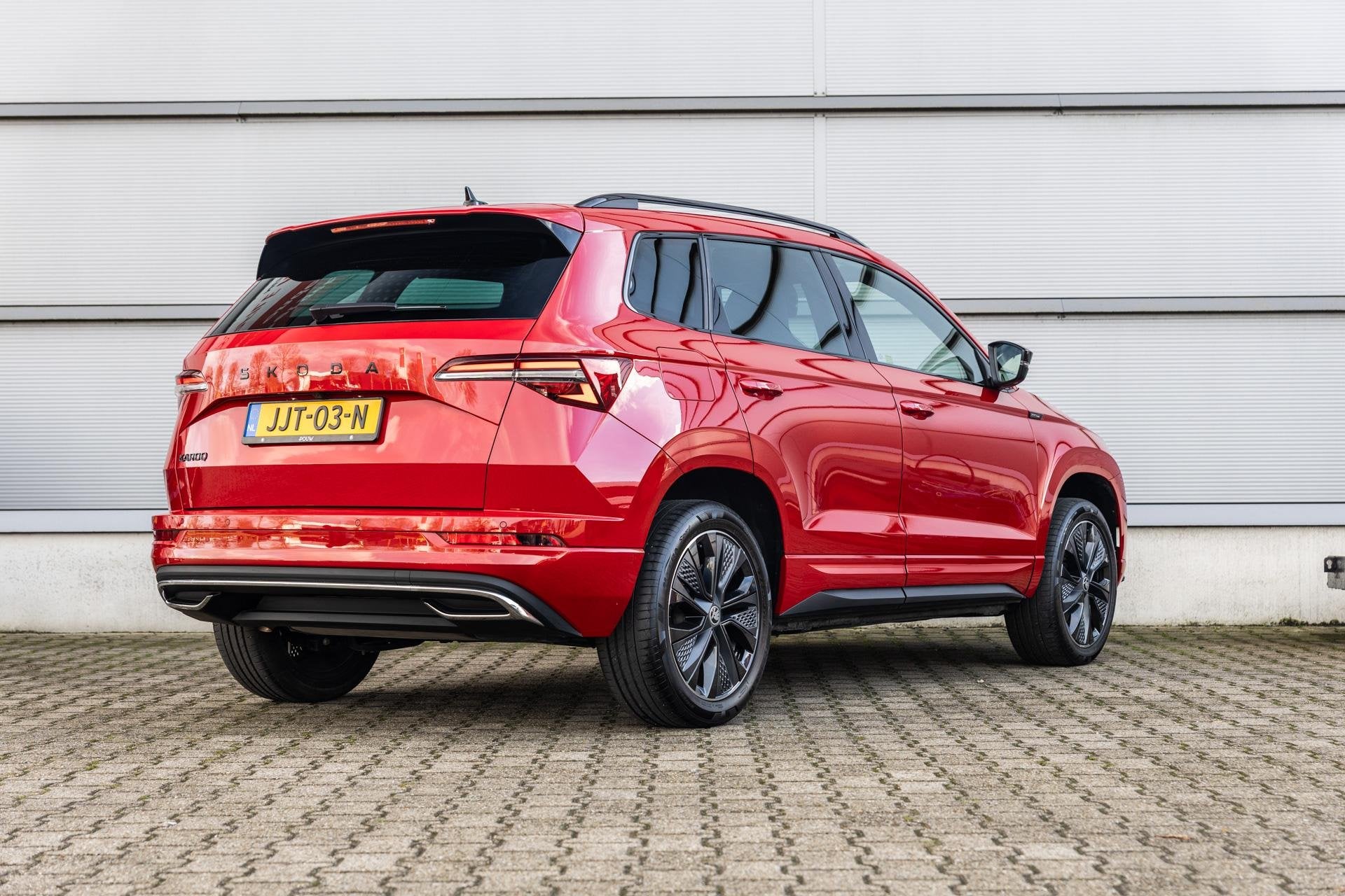 Skoda Karoq 1.5 TSI 150pk DSG ACT Sportline Business | Trekh, 12 maanden, Stof, Euro 6, 4 cilinders