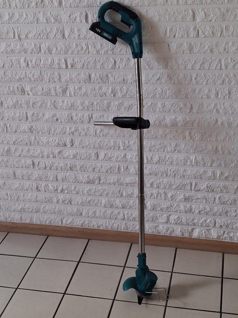 Bos-Grasmaaier/trimmer 2xaccu/ metalen maaiblad LEES  €37,50, Ophalen of Verzenden, Nieuw, 10 tot 30 cm, Accu