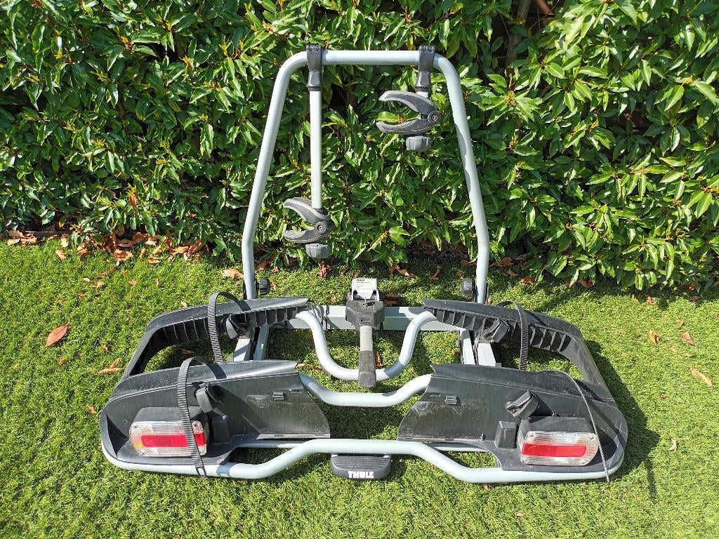 THULE EP 916 Fietsendrager voor 2 elektrische fietsen, Auto diversen, Fietsendragers, Zo goed als nieuw, Dakdrager, 2 fietsen