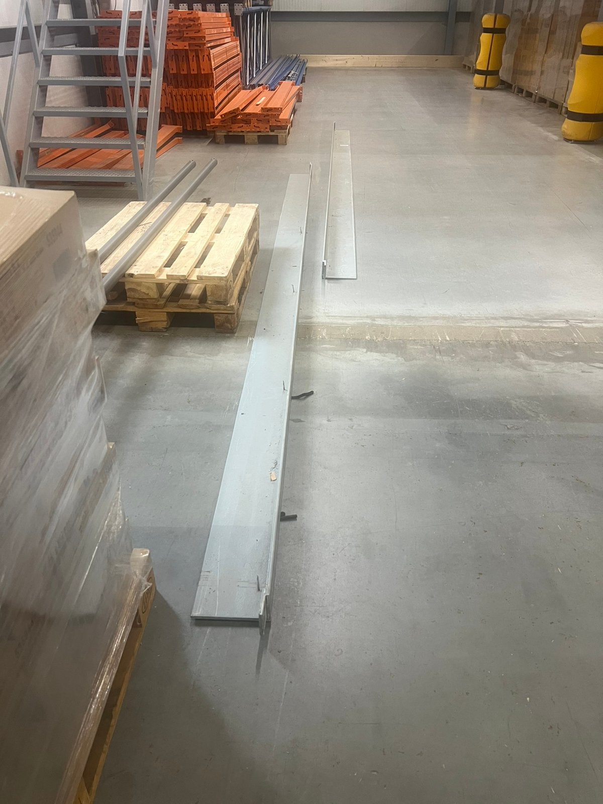 L profiel staal 480 cm, Ophalen, Zo goed als nieuw