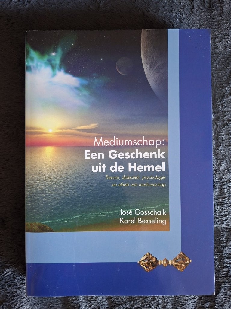 Mediumschap: een geschenk uit de hemel, Ophalen of Verzenden, Zo goed als nieuw, Spiritualiteit algemeen, Instructieboek
