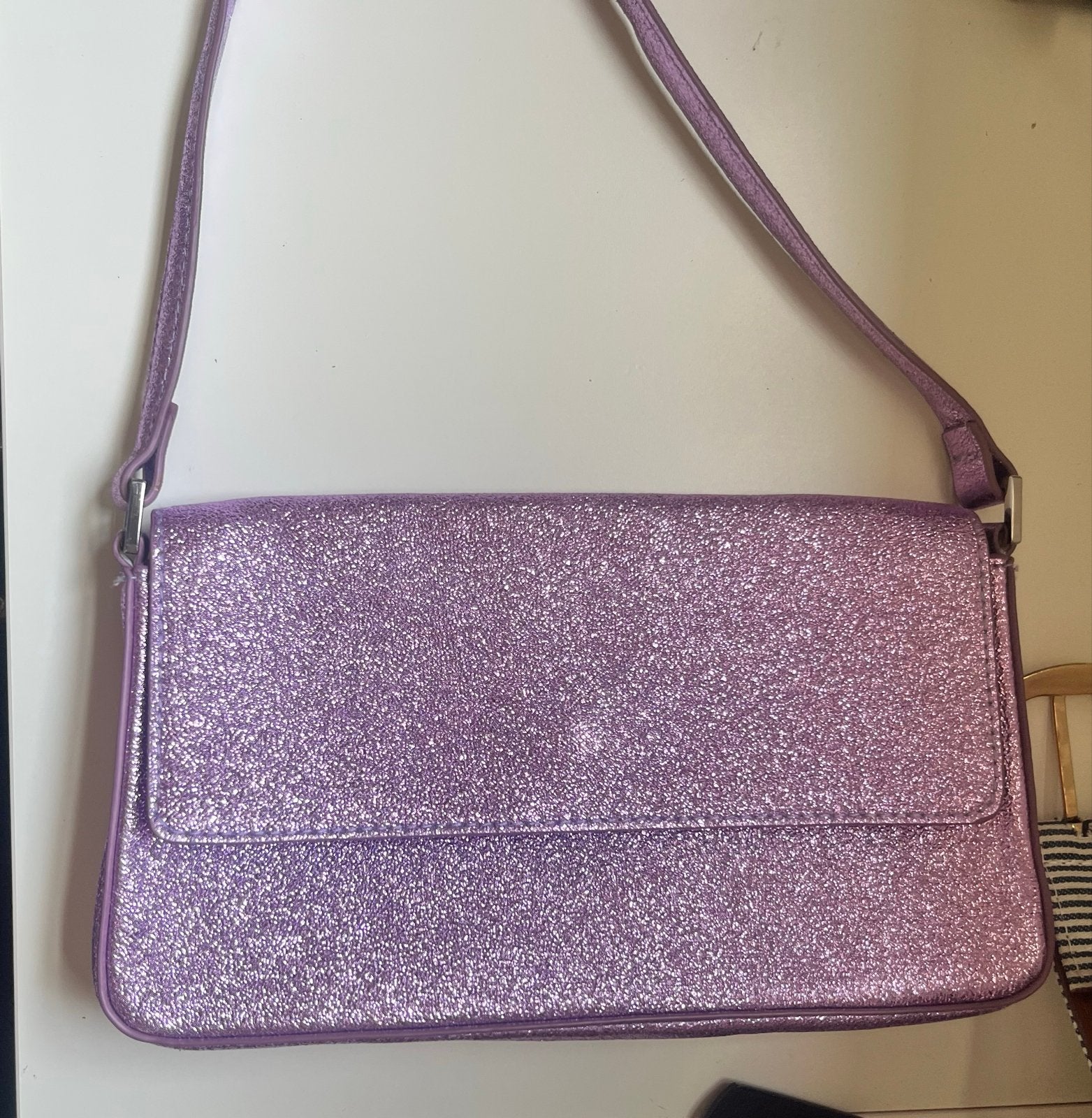 H&M Glitter Schoudertasje Paars, Ophalen of Verzenden, Zo goed als nieuw, Paars, Schoudertasje