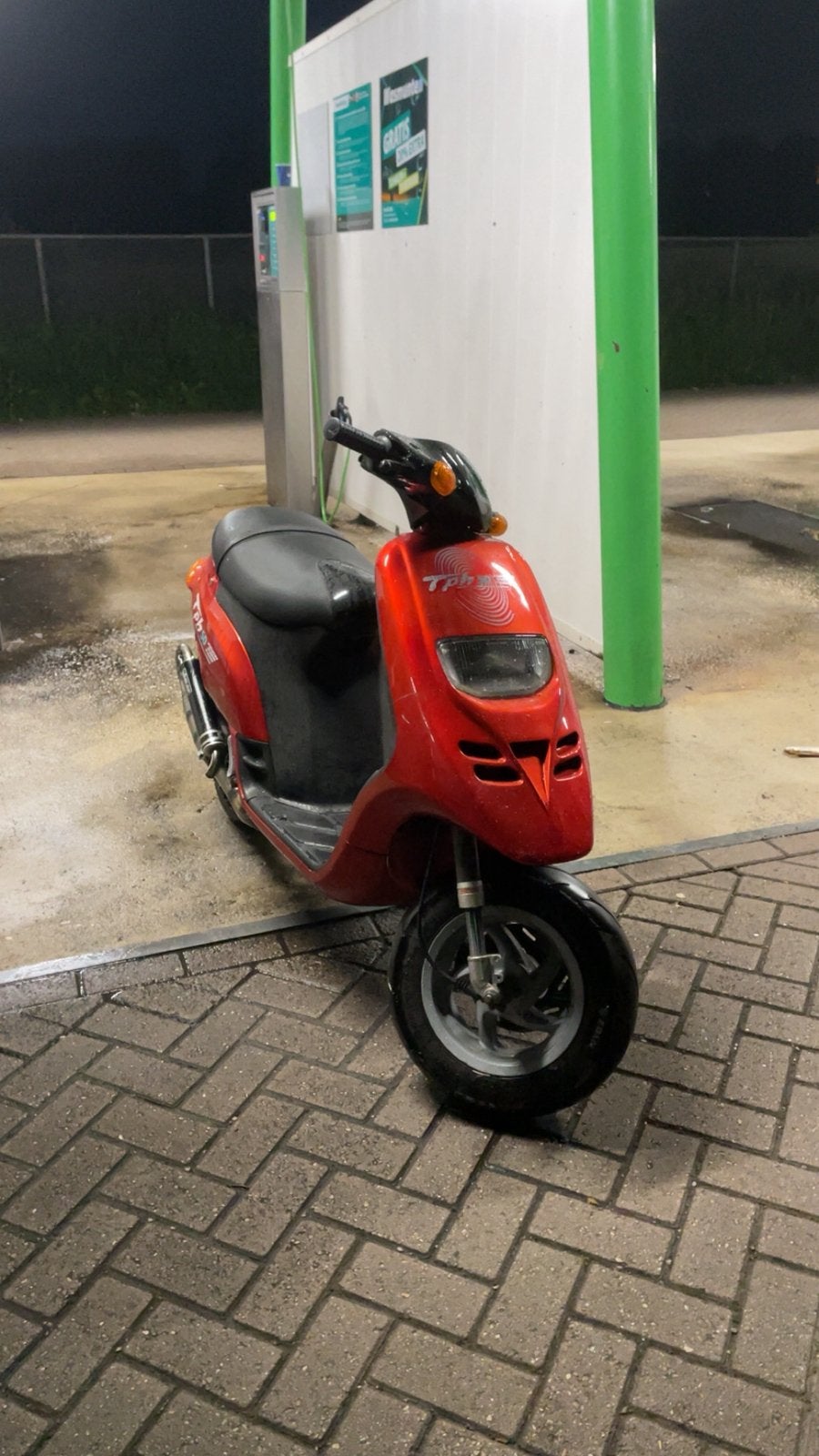 Typhoon 70cc brom, Fietsen en Brommers, Scooters | Piaggio, Gebruikt, Overige modellen, Maximaal 45 km/u, Tweetakt, Ophalen