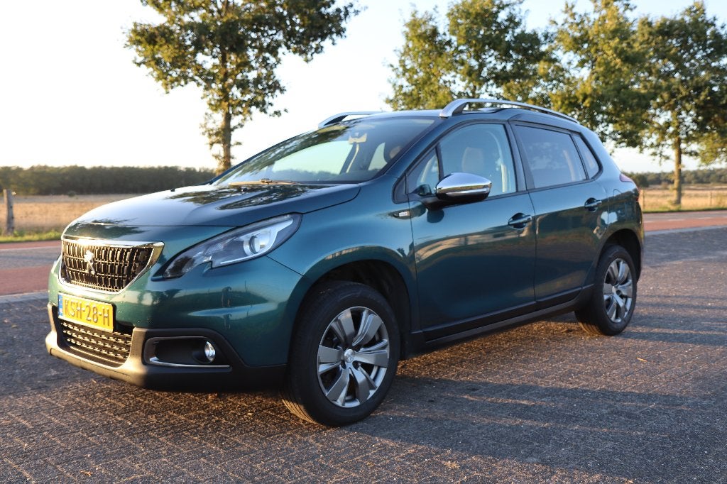 Peugeot 2008 1.2 VTI 60KW/82PK 2017 Groen, Auto's, Voorwielaandrijving, Dealer onderhouden, Stof, 1199 cc