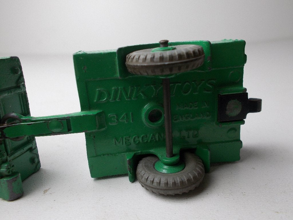1955 Dinky Toys 340 + 341 LAND ROVER + TRAILER + DRIVER!, Ophalen of Verzenden, Zo goed als nieuw, Auto, Dinky Toys
