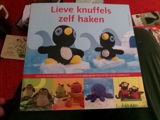 Lieve knuffels  zelf haken, Ophalen of Verzenden, Zo goed als nieuw, Overige onderwerpen