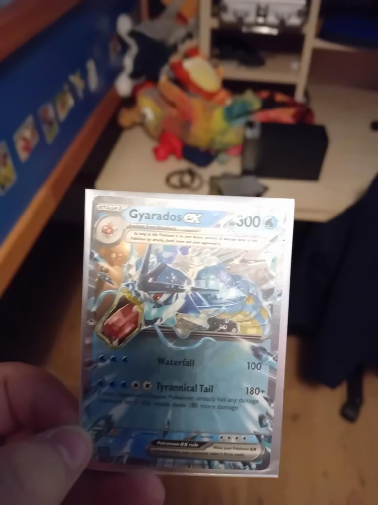 Pokémon Kaarten: Gyarados EX, Fletchinder, Nidorino, Ophalen of Verzenden, Zo goed als nieuw, Meerdere kaarten, Foil