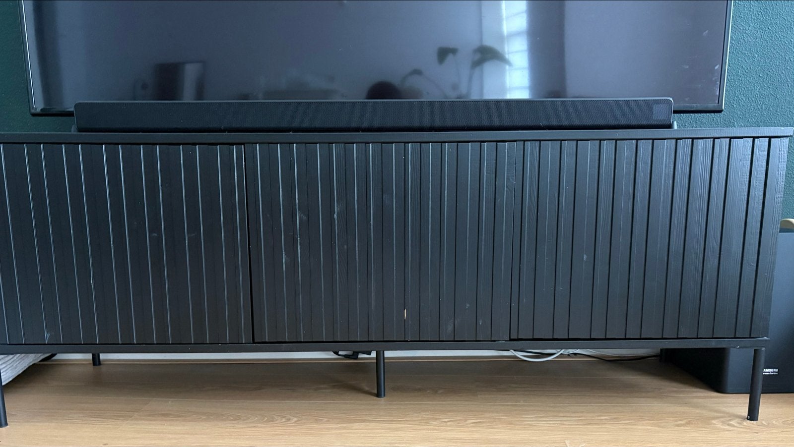 WOOOD New Gravure TV-meubel - Zwart (Gebruikt), Ophalen, Gebruikt, 150 tot 200 cm, Minder dan 100 cm