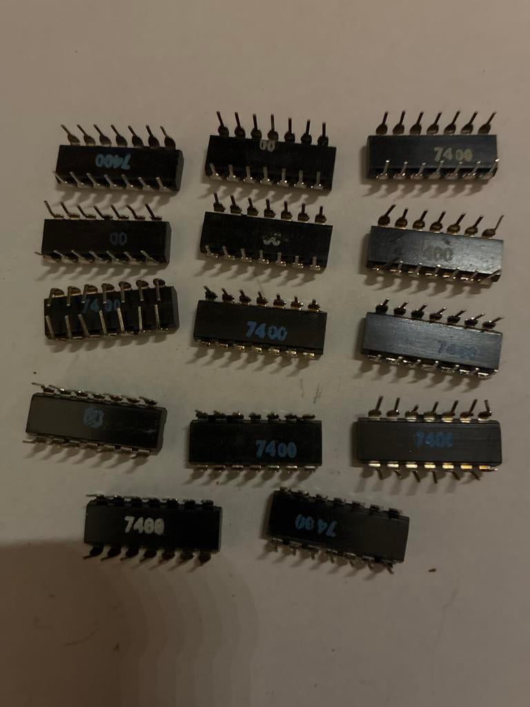 14 stuks 7400 IC's - Ongetest, Ophalen of Verzenden, Gebruikt