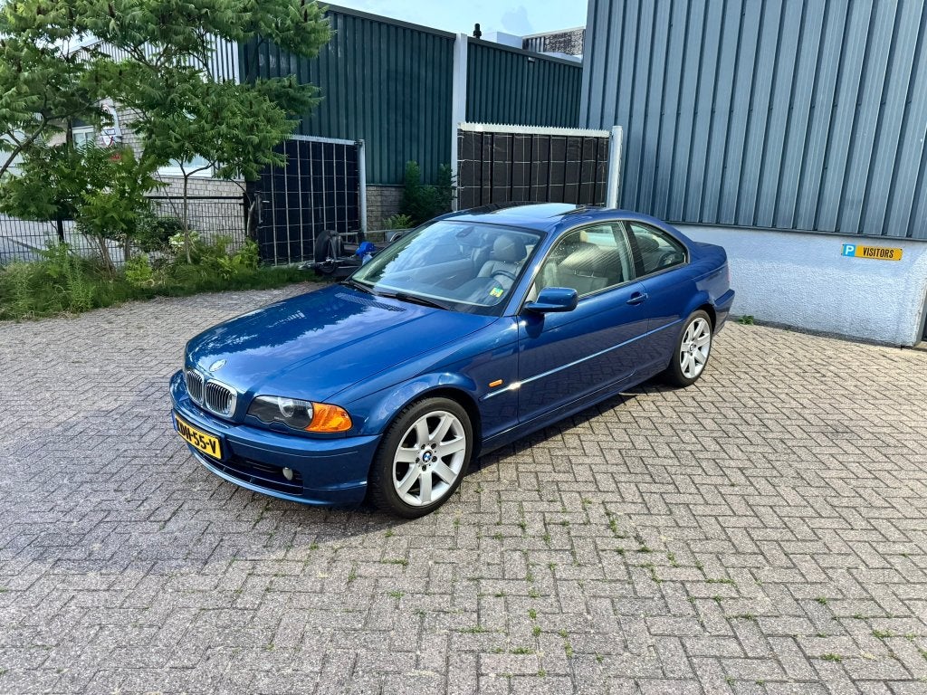 BMW E46 Coupé | APK 05-2027 / Boekjes / Eisenman / Schuifdak, Automaat, Beige, Blauw, Particulier