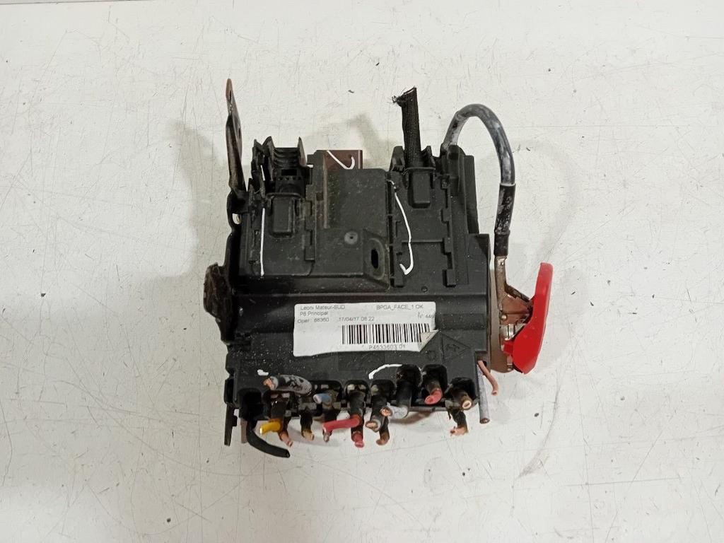 Zekeringkast Peugeot 3008, Onderdelen@venauto.nl, Van der Ven Autorecycling B.V., Gebruikt, Ettenseweg 76, 4706 PB Roosendaal, The Netherlands