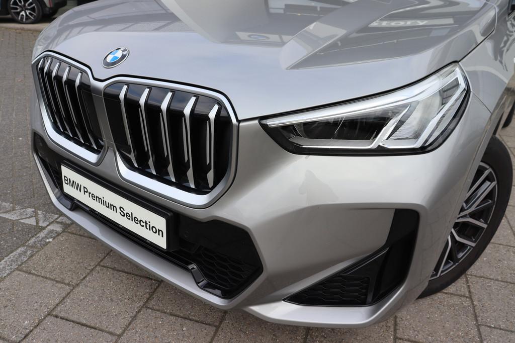 BMW X1 sDrive20i M Sport Automaat / Trekhaak / Sportstoelen, 1525 kg, 156 pk, Met garantie (alle), Origineel Nederlands
