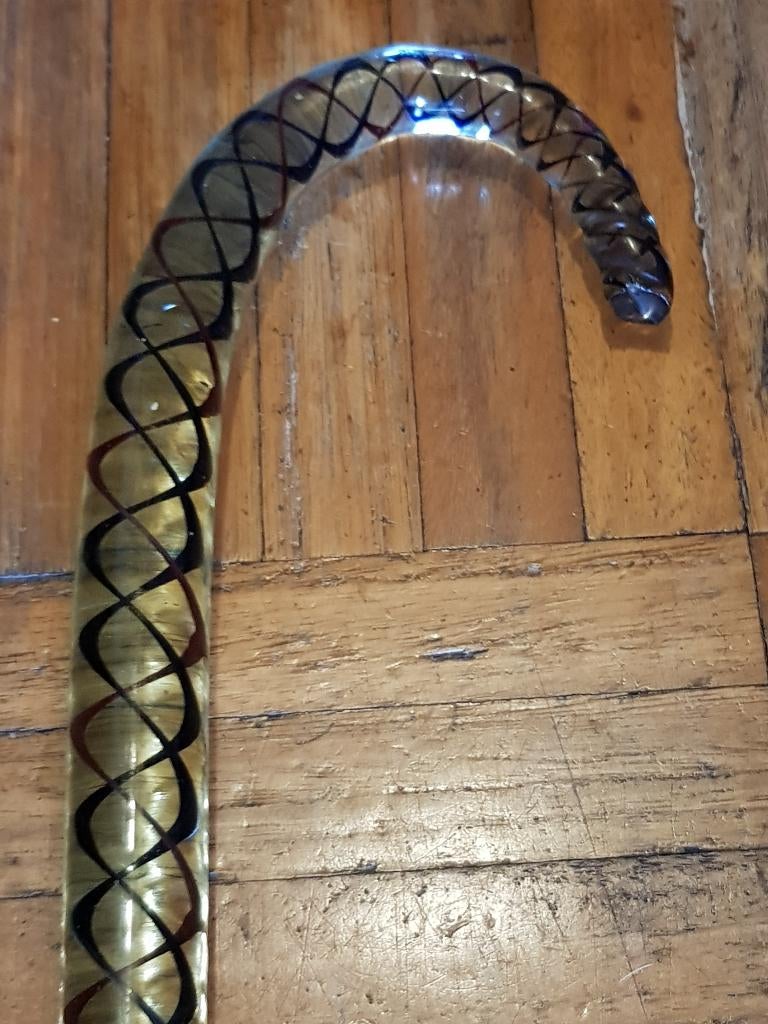 Zeldzame antieke wandelstok uit Engeland van glas 100 cm., Antiek en Kunst, Ophalen