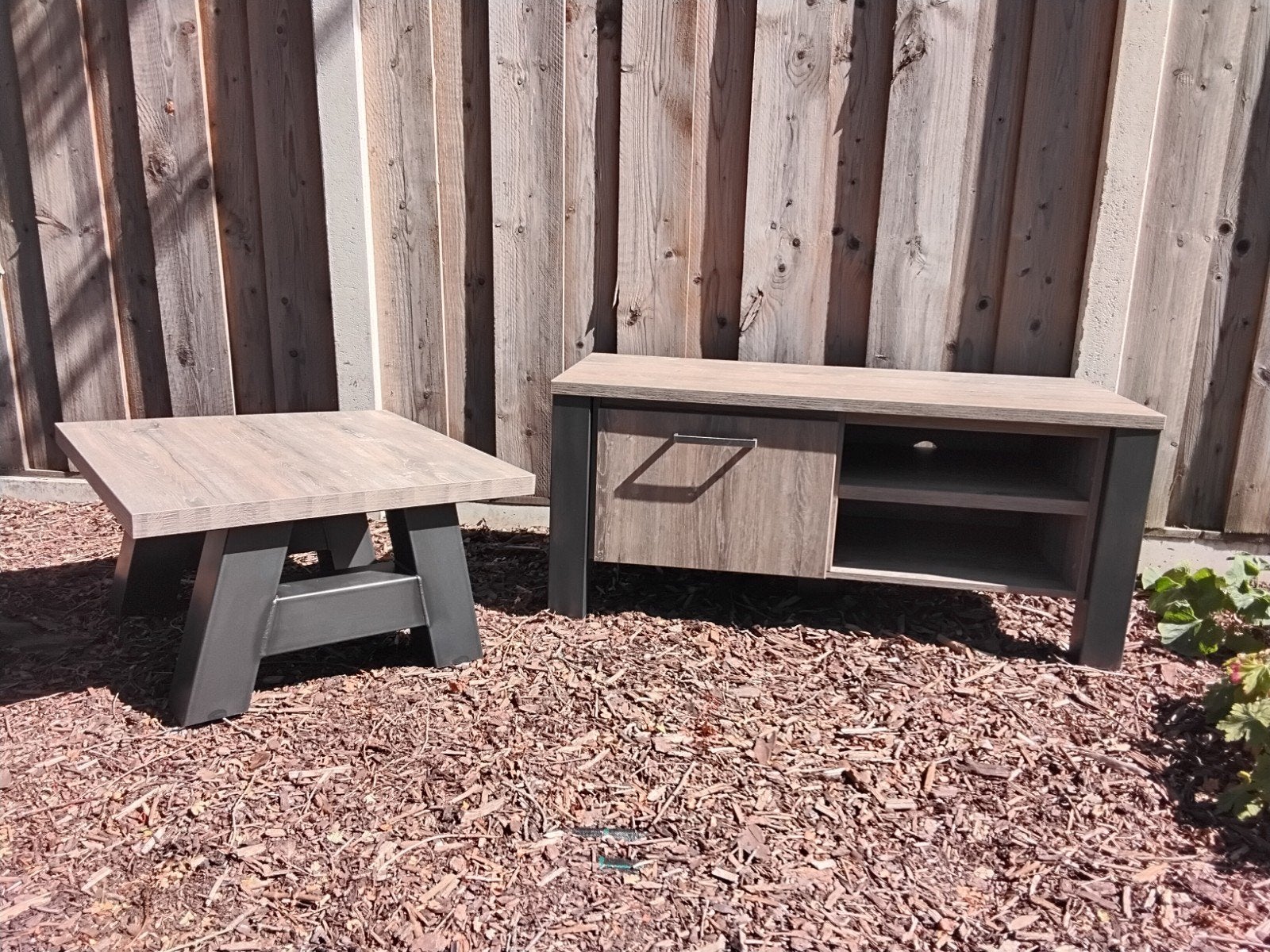 Salontafel en TV-meubel set - Eiken fineer met metalen poten, Gebruikt, 100 tot 150 cm, Modern, Industrieel, Minder dan 100 cm