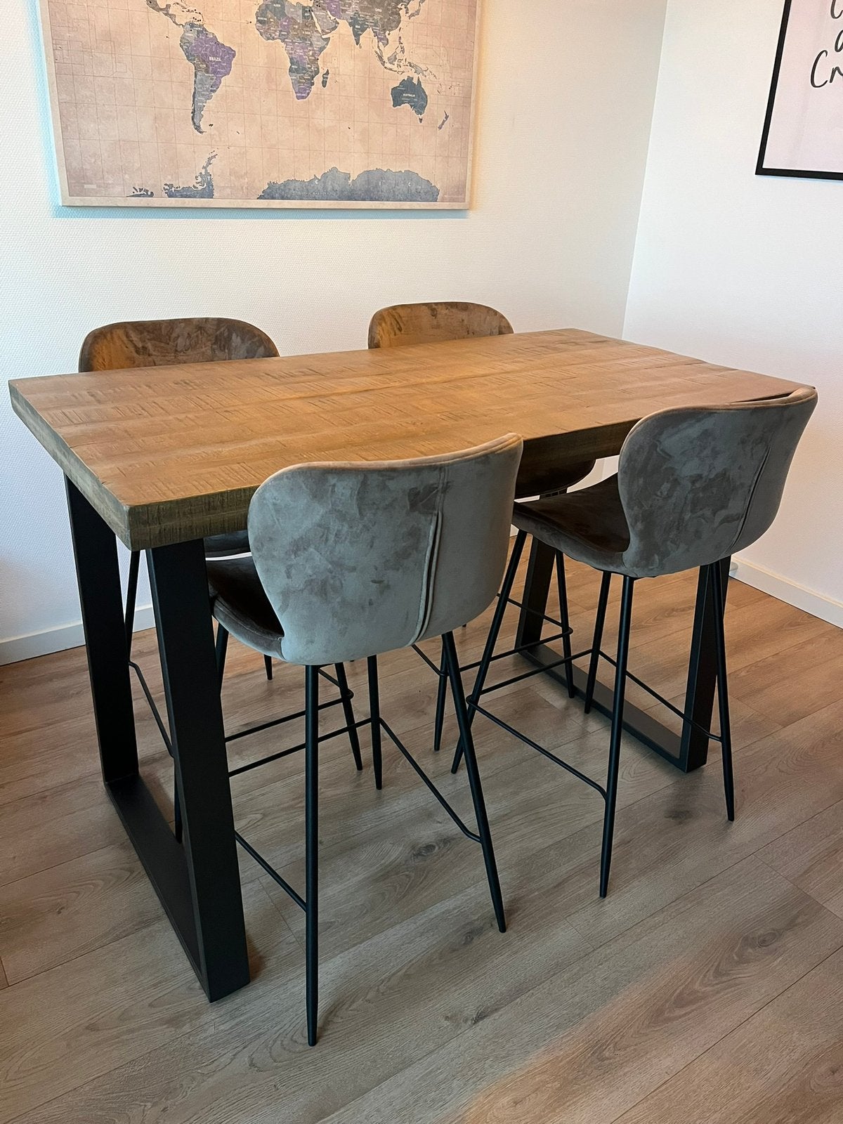 Complete bartafel set, Ophalen, 100 tot 150 cm, 50 tot 100 cm, Zo goed als nieuw