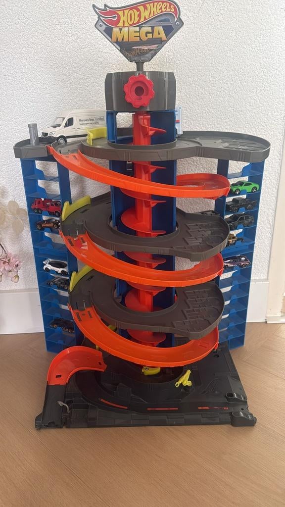 Hot Wheels Mega Garage - Grote Parkeergarage met Spiraal, Ophalen of Verzenden, Gebruikt