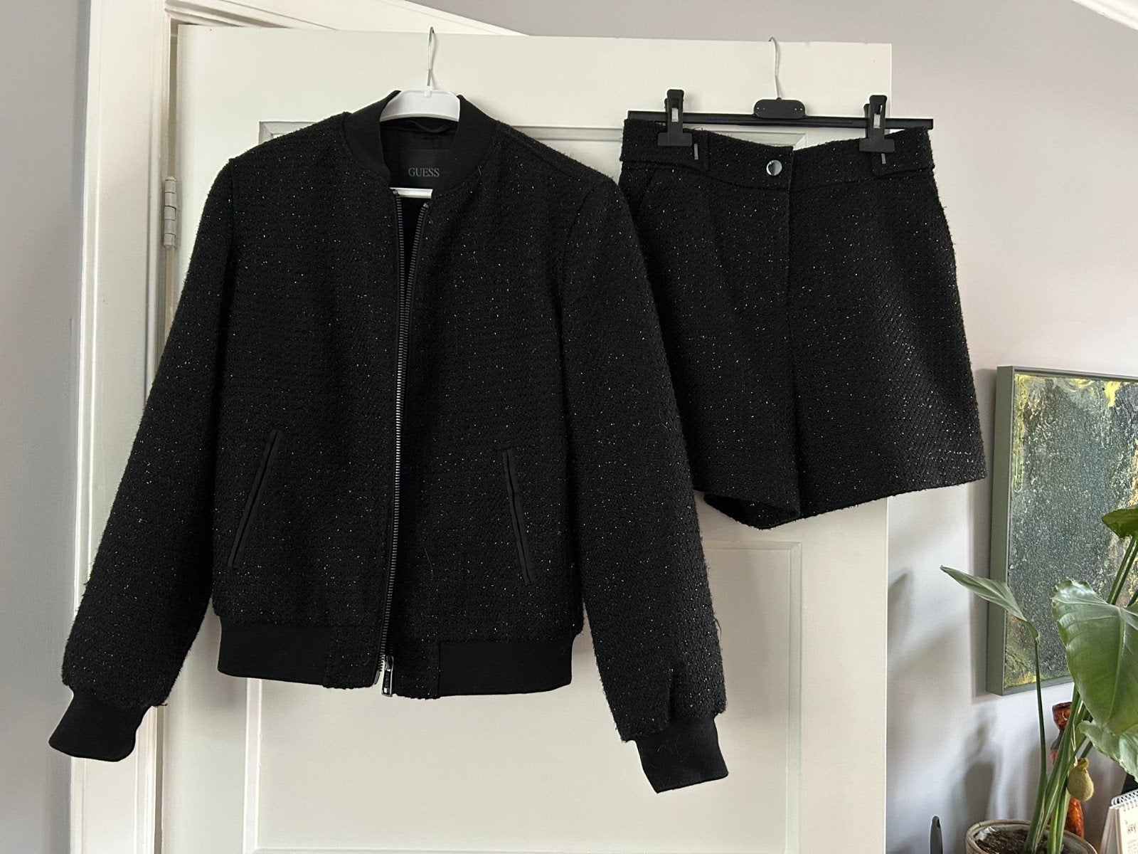 Guess bomberjack en shorts samen, Guess, Ophalen of Verzenden, Zo goed als nieuw, Zwart
