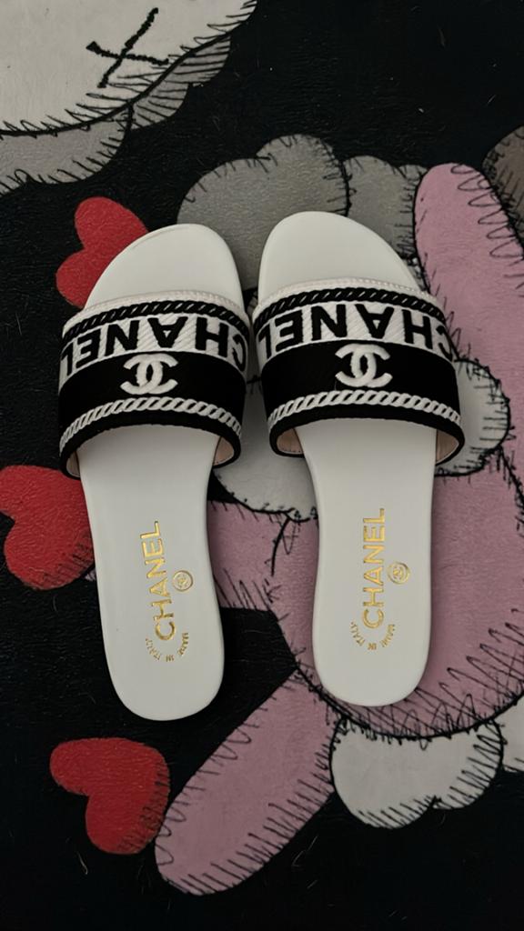Slippers, Kleding | Heren, Badmode en Zwemkleding, Ophalen of Verzenden, Overige maten, Zwart