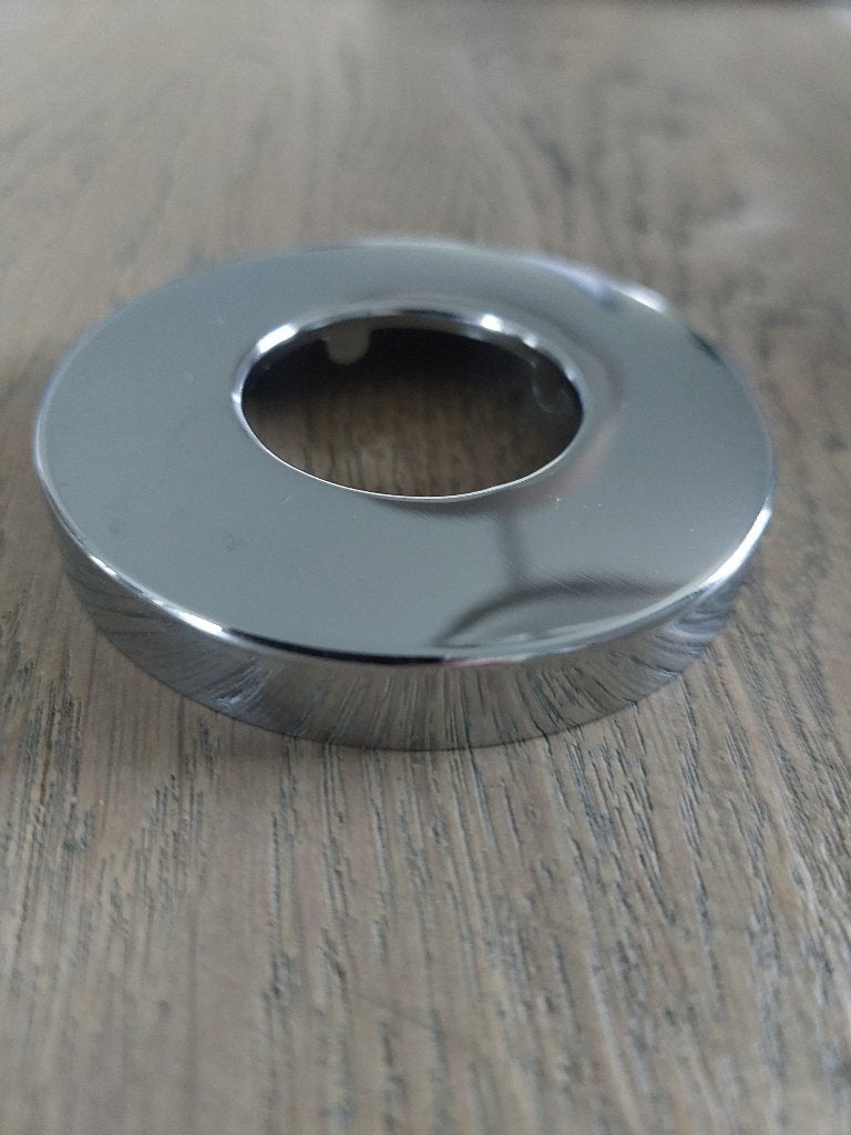 Rozet sanitair Ø gat 32 mm Ø buiten 70 mm hoog 10 mm, Ophalen of Verzenden, Zo goed als nieuw, Chroom, Overige typen