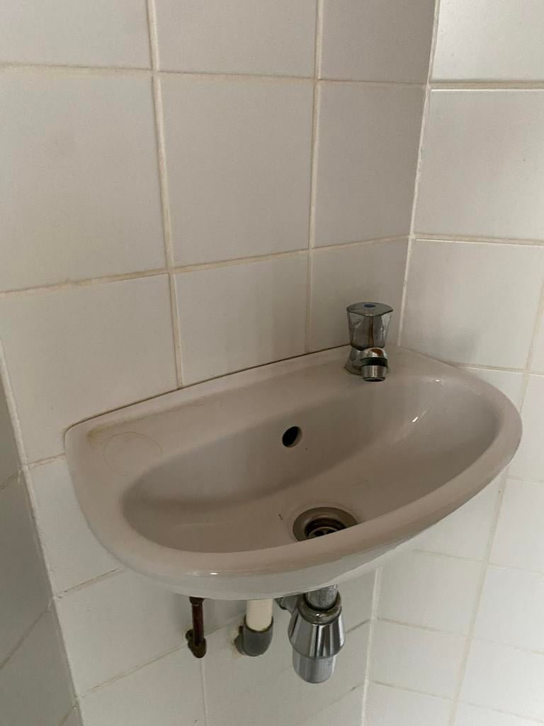 Gratis fonteintje voor WC of kleine ruimte, Ophalen of Verzenden, Gebruikt, Chroom, Wastafel