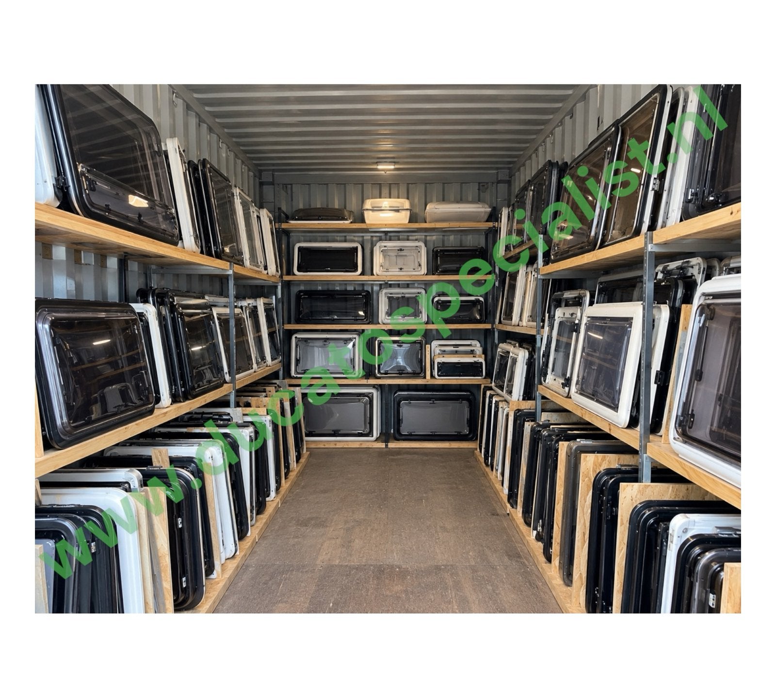 Grote voorraad diverse camper en caravanramen Pb afmetingen, Ophalen of Verzenden, Gebruikt