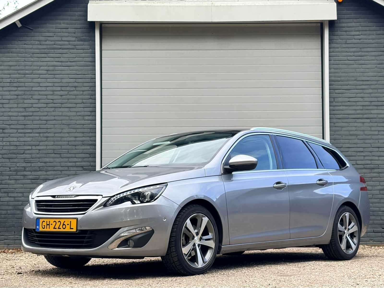2015 Peugeot 308 SW 1.2 e-THP Première Personenauto, Voorwielaandrijving, Gebruikt, Euro 6, 1199 cc