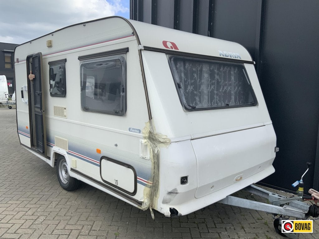 Adria Forma 4152, Caravans en Kamperen, Caravans, Bedrijf, Treinzit, Adria, Schokbreker