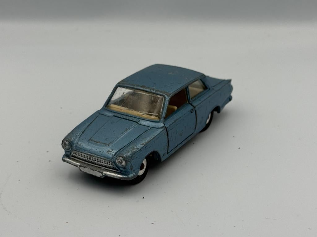 Dinky Toys Ford Cortina, Hobby en Vrije tijd, Modelauto's | 1:43, Ophalen of Verzenden, Zo goed als nieuw, Auto, Dinky Toys