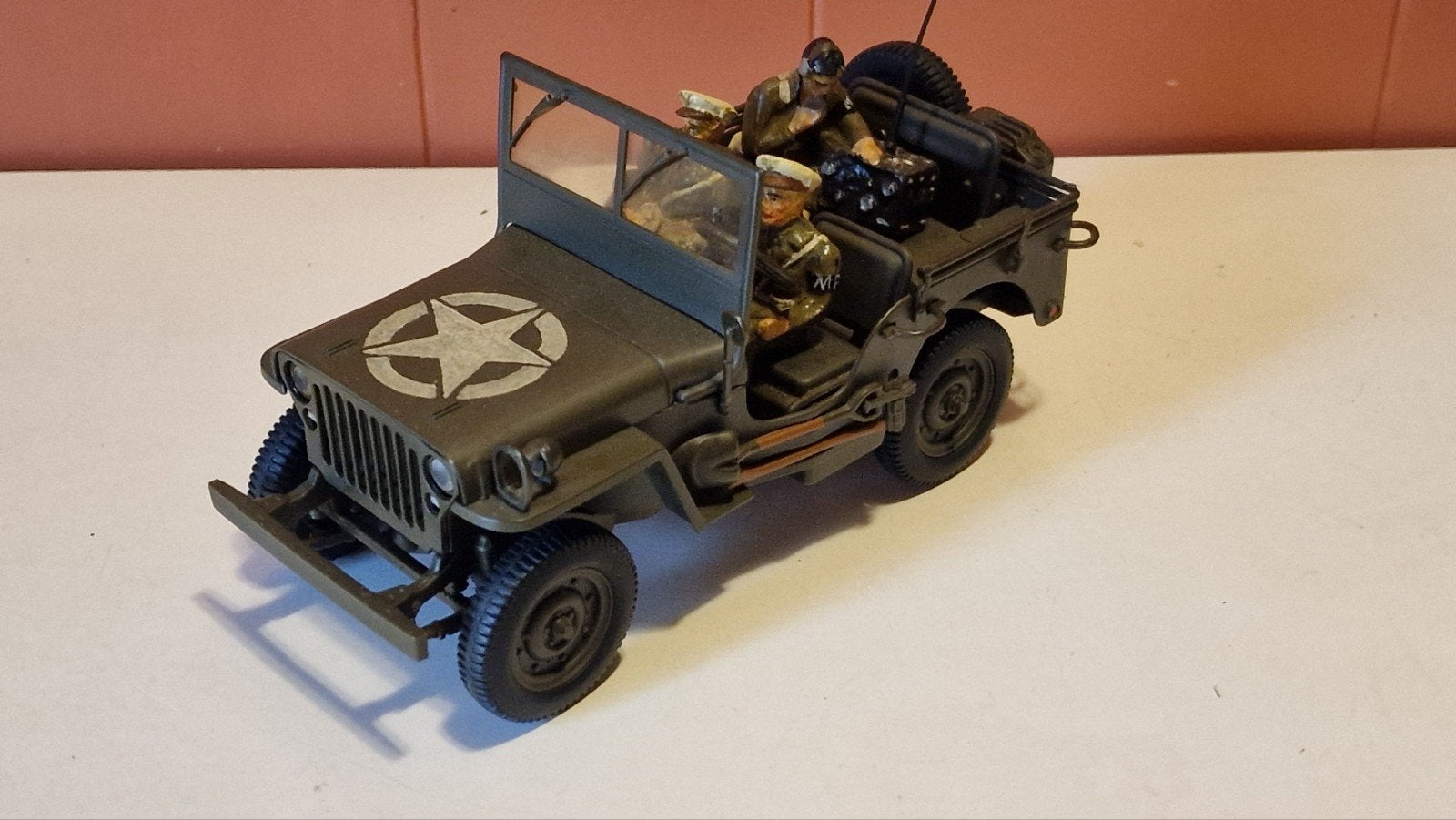 Willy Jeep van Solido , met 3 figuren lineol elastoline, Ophalen of Verzenden, Solido