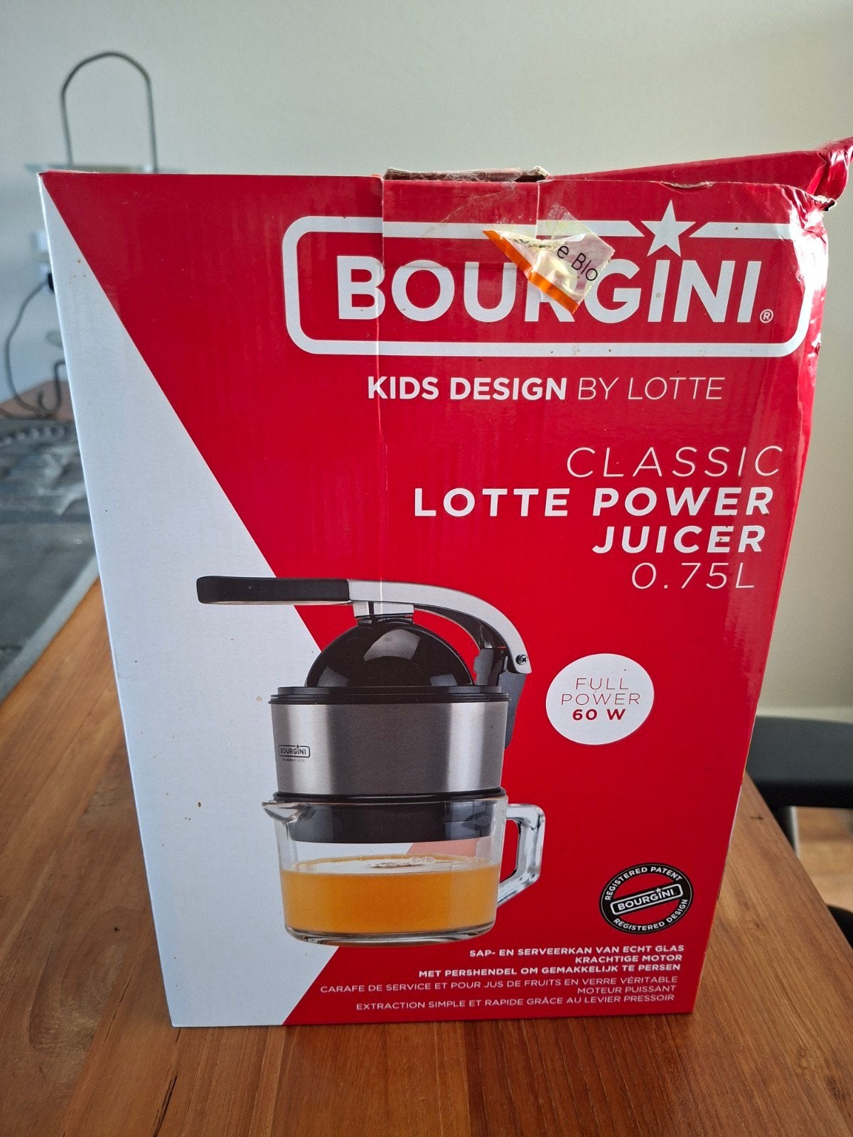 Nieuw in doos: Bourgini Classic Lotte Power Juicer 0.75L, Witgoed en Apparatuur, Ophalen, Nieuw, Elektrisch, Sapcentrifuge