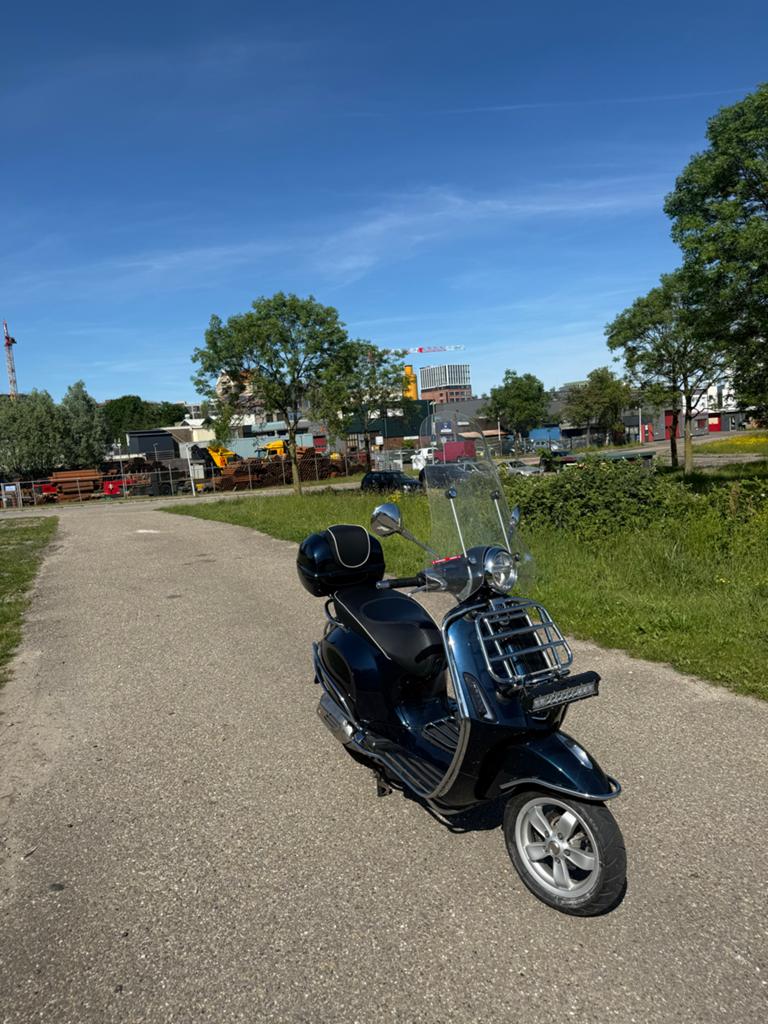 Vespa Primavera 125cc A1 2015 - Stijlvol en Krachtig, Ophalen, Gebruikt, Benzine, Overige modellen