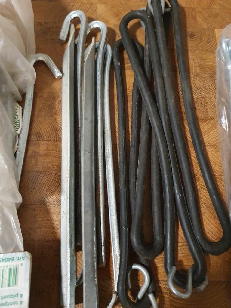 Tent haringen, grondharingen, koord, elastieken etc., Ophalen of Verzenden, Gebruikt