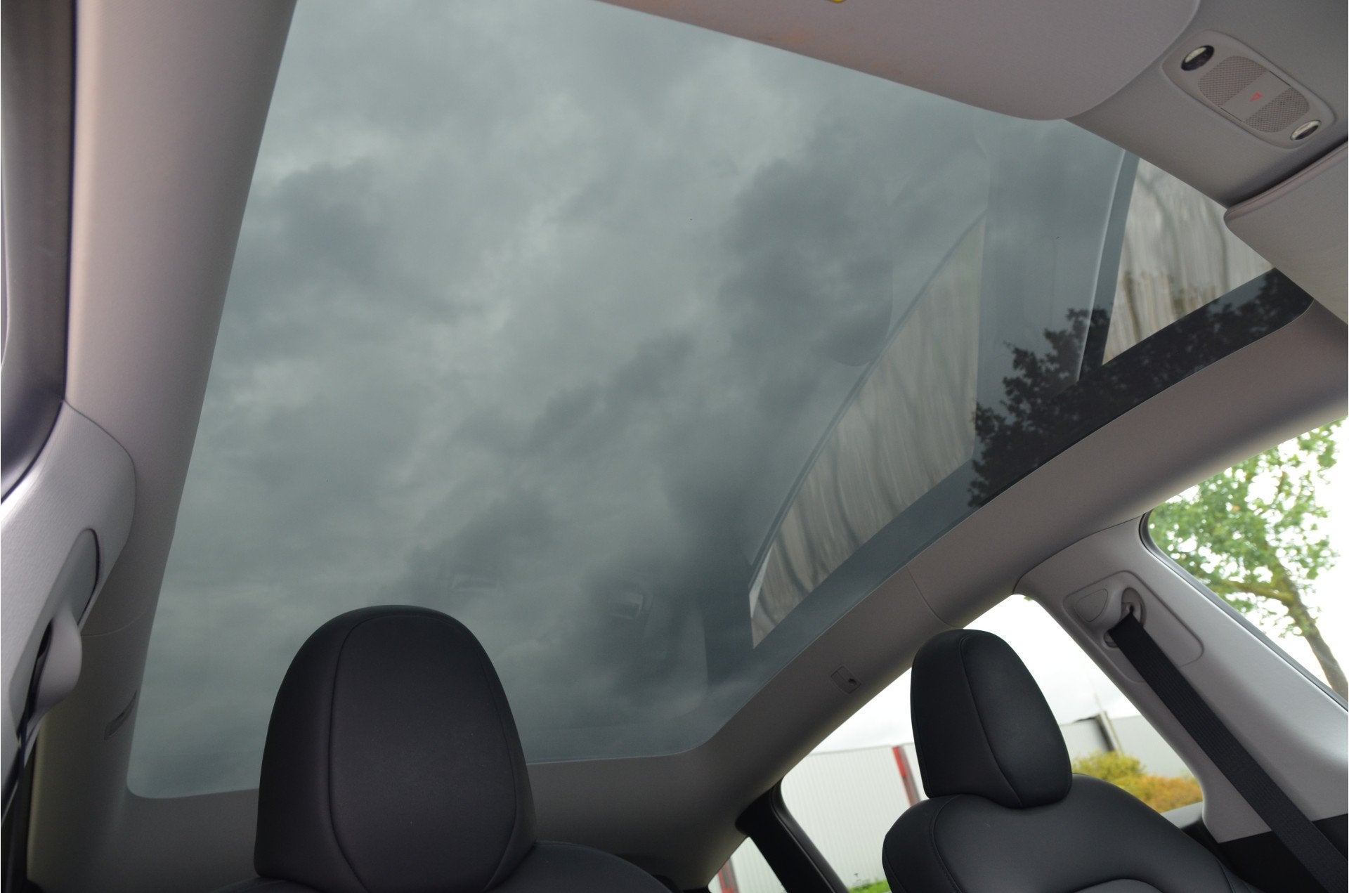 Tesla Model Y Performance AWD 75 kWh AutoPilot3.0 Ryzen, Auto's, 514 km, Zwart, 1972 kg, Wit