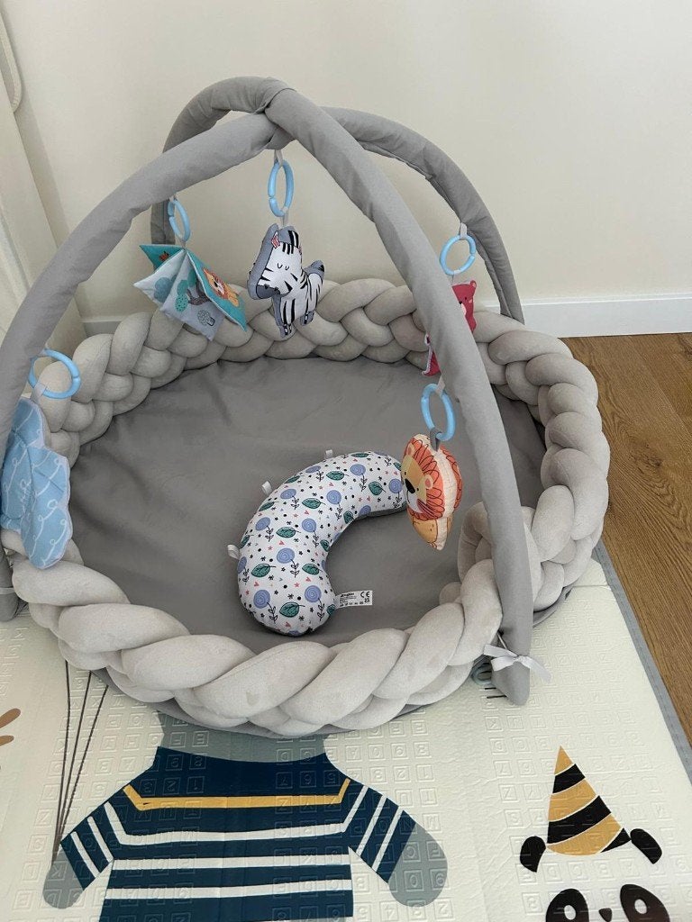 Speelmat / babygym met gevlochten rand (vlecht), Ophalen, Zo goed als nieuw, Babygym