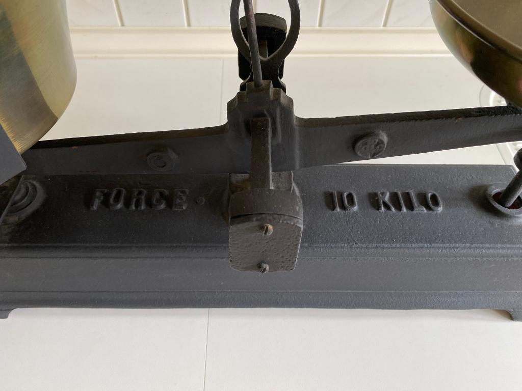 Gietijzeren weegschaal, Antiek en Kunst, Antiek | Gereedschap en Instrumenten, Ophalen