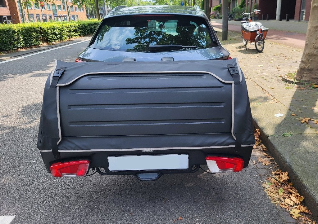 TE HUUR trekhaakkoffer Thule Onto 9059, Ophalen, Zo goed als nieuw