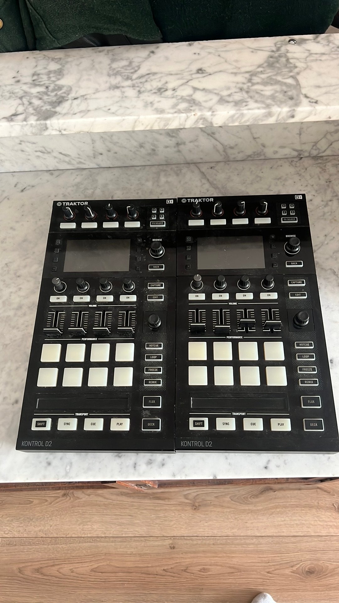Native Instruments Traktor Kontrol D2, Ophalen, Gebruikt