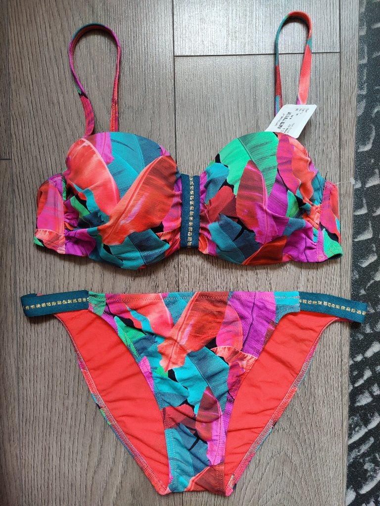 cyell nieuwe bikini maat 42 top 42 C, Ophalen of Verzenden, Nieuw, Bikini
