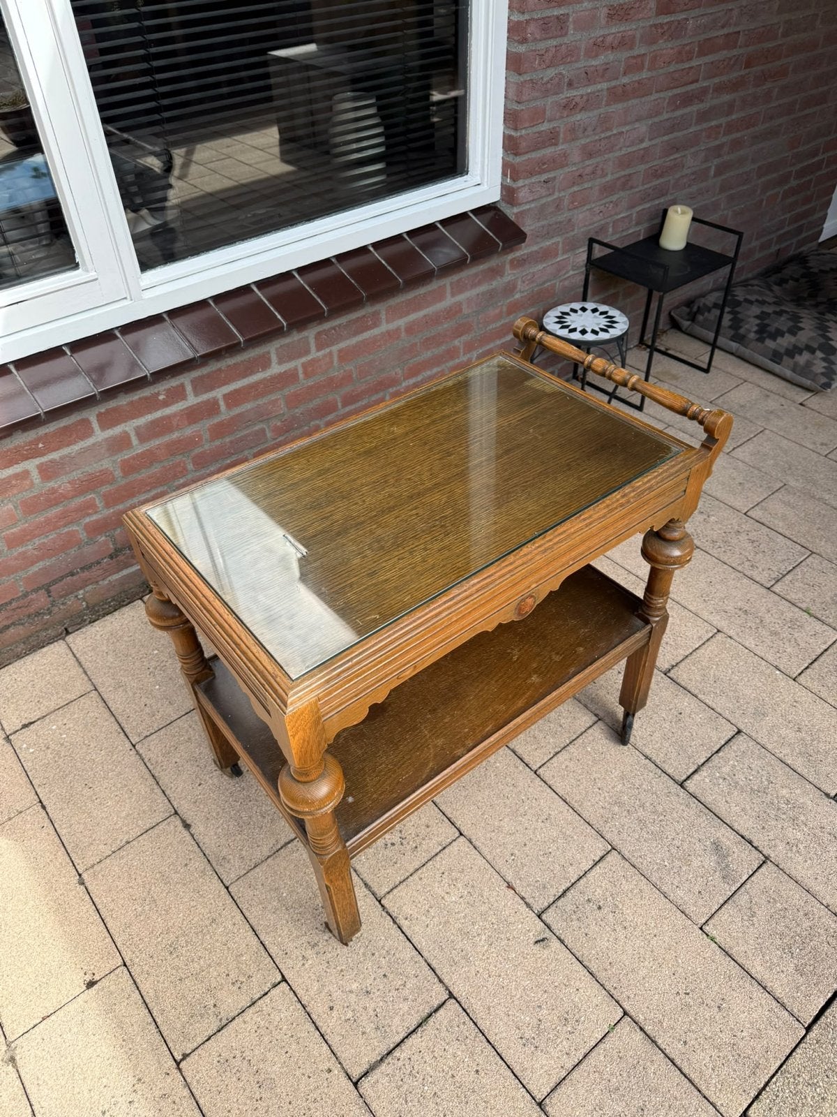 Vintage houten serveerwagen met glasplaat, Ophalen