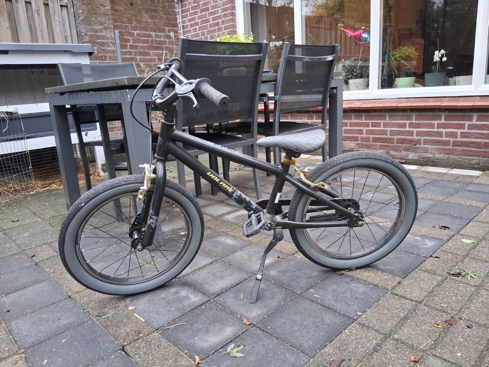 Volare kinderfiets 16 inch - remblokjes afstellen, Ophalen, Velgrem, Volare, 16 tot 20 inch