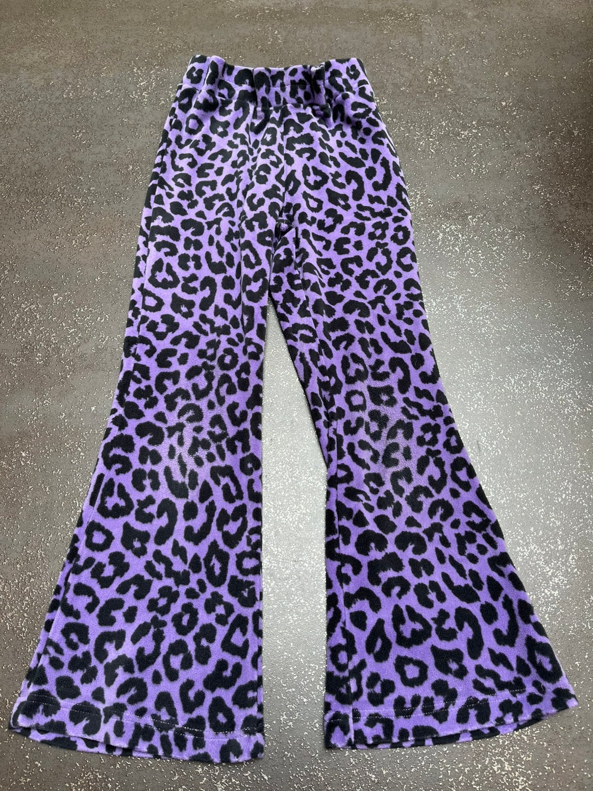 Flared broek mt 104 paars, Ophalen of Verzenden, Zo goed als nieuw, Meisje, Broek