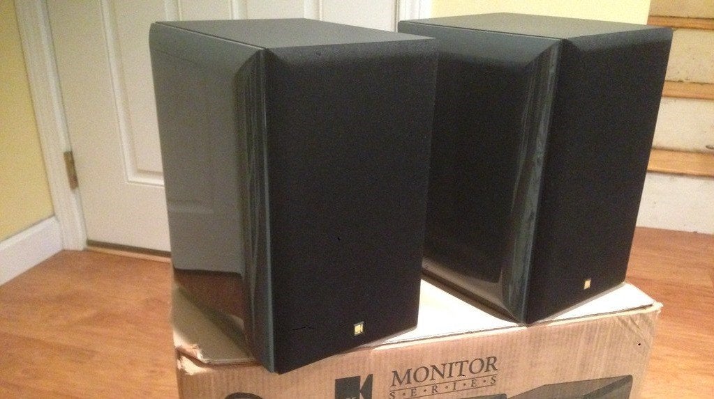 1 paar Kef Reference Monitor speakers, RDM One, incl. stands, Ophalen, Stereo speakers, Zo goed als nieuw, 60 tot 120 watt
