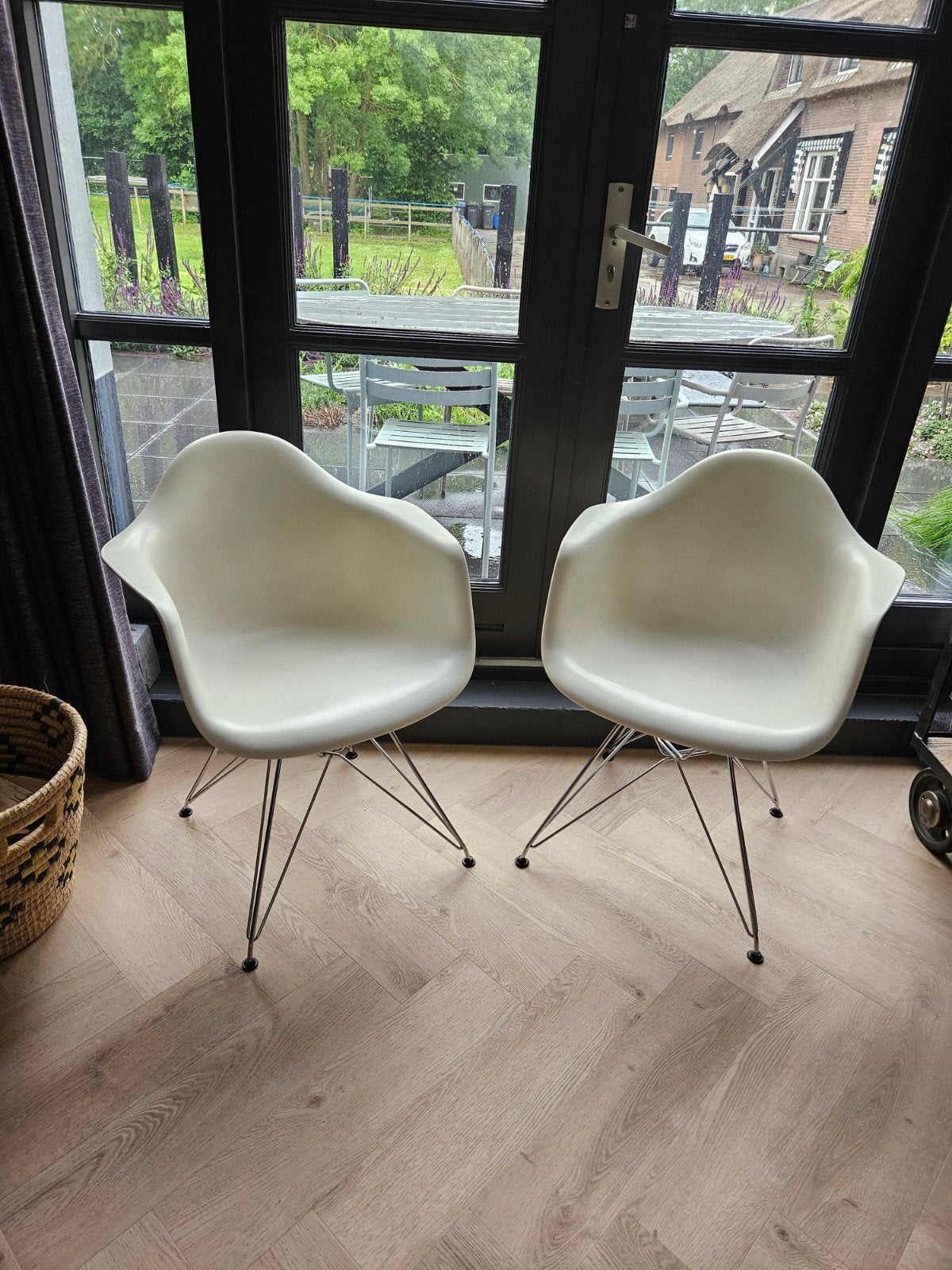 Vitra Eames Plastic Armchair DAR - 2 stuks, Ophalen, Gebruikt, Twee, Wit