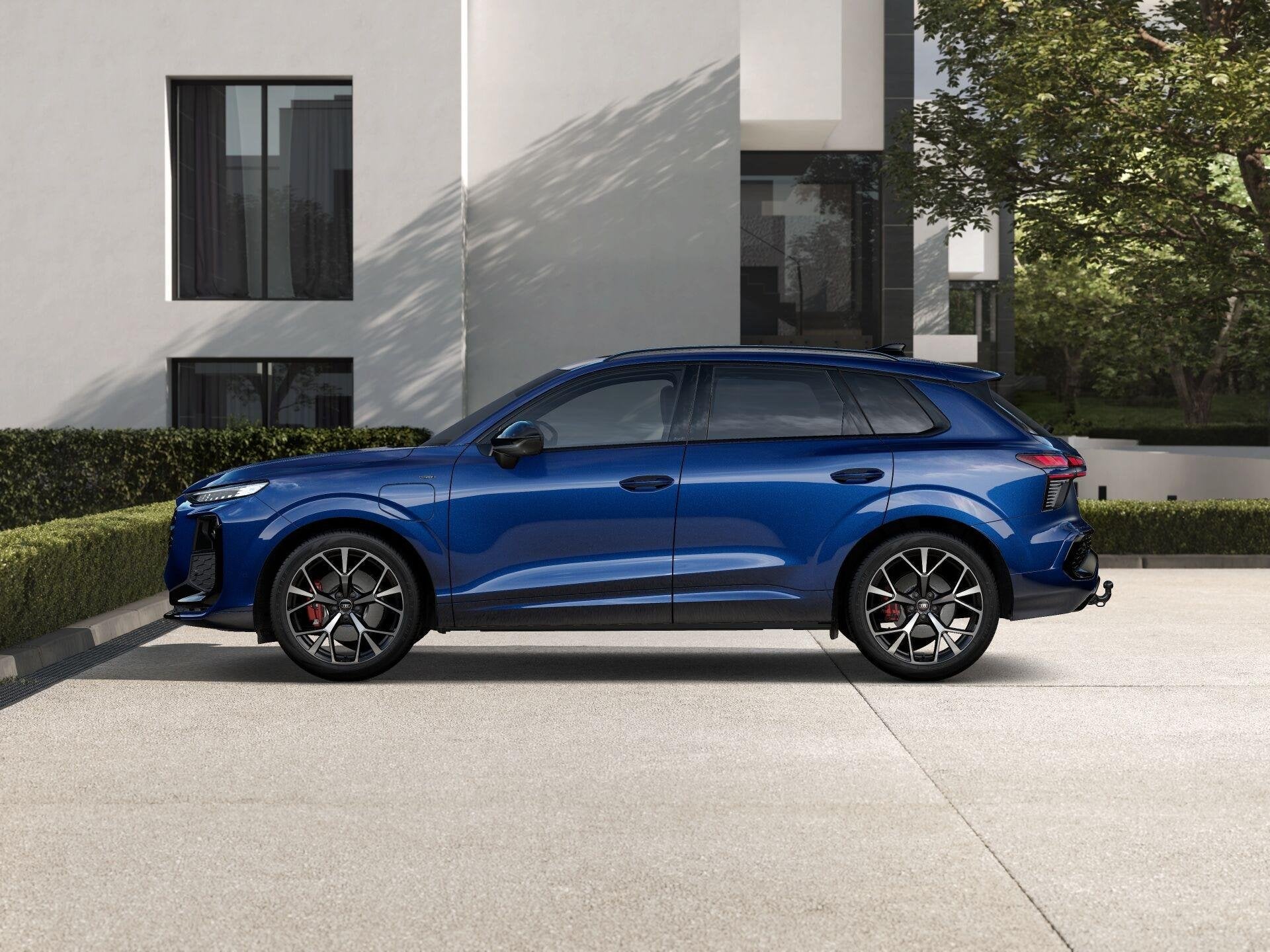 Audi Q3 1.5 e-hybrid 272pk S edition | LMV 19'' | Passagiers, Auto's, 12 maanden, 1800 kg, 1498 cc, Euro 6