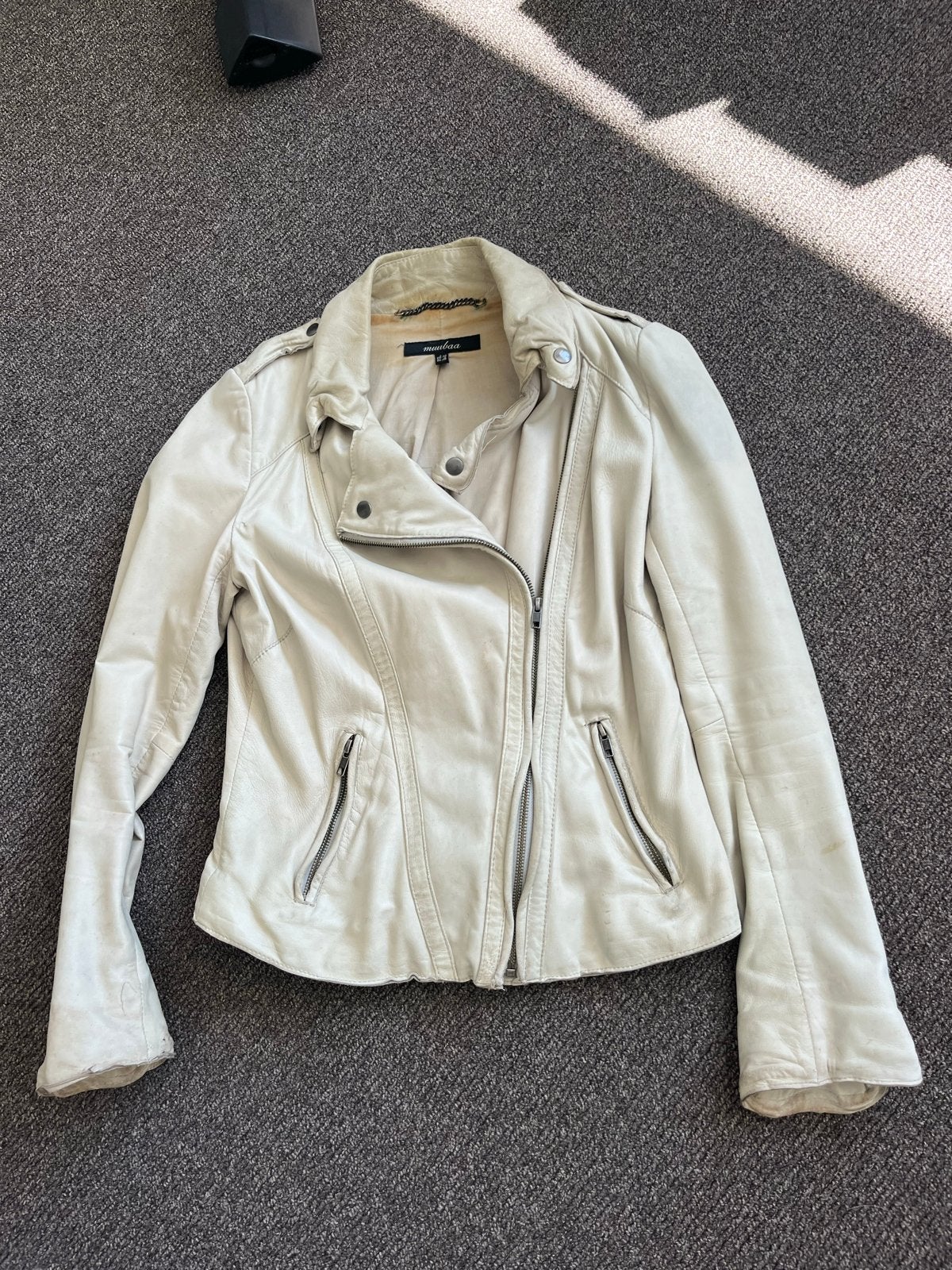 MuuBaa Leren dames jack. Maat M (38/40), Kleding | Dames, Jassen | Zomer, Ophalen, Gedragen, Maat 38/40 (M), Beige