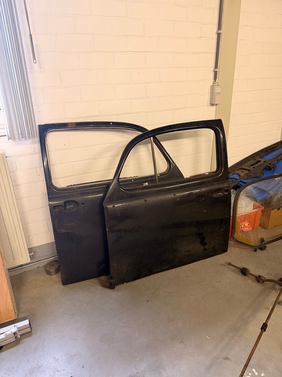 Voorportier ( 2 x) VW kever ovaal, Ophalen