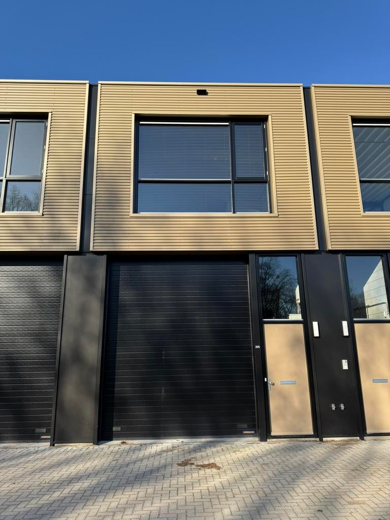 Bedrijfsunit + 2 parkeerplaatsen (138m2) - De Waal 20T Best, 138 m², Huur, Bedrijfsruimte